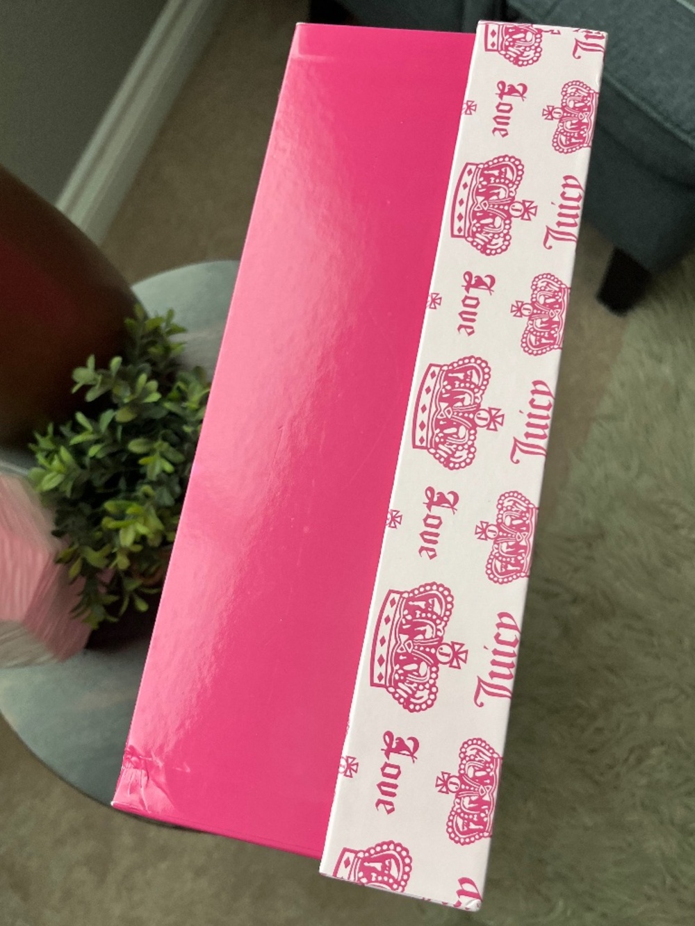 Juicy Couture Pink Tote and Barrel Wristlet Gift Set - Picture 13 of 15